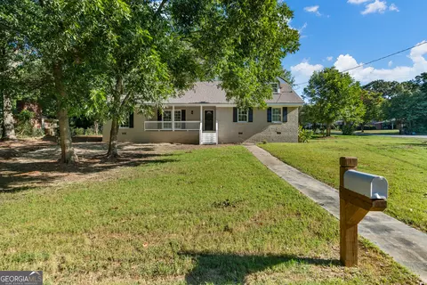 1515 Lokey Dr, Columbus, GA 31904