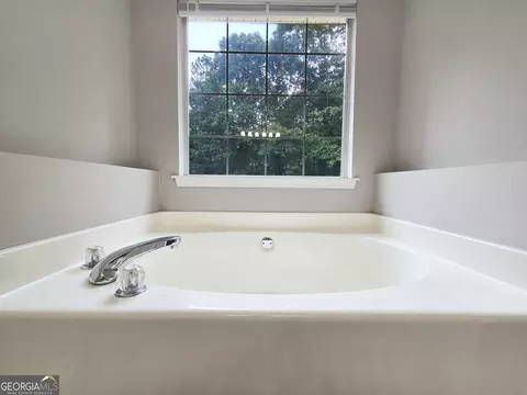 165 Macadamia Ct, Covington, GA 30016 photo 11