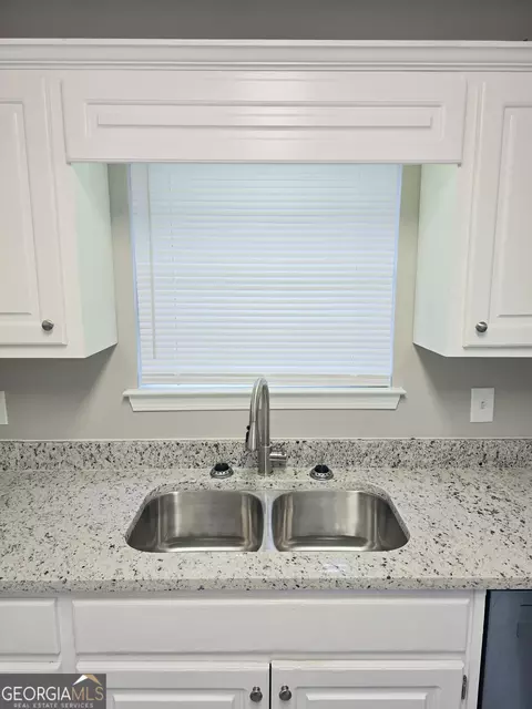 165 Macadamia Ct, Covington, GA 30016 photo 8