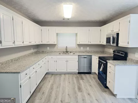 165 Macadamia Ct, Covington, GA 30016 photo 7