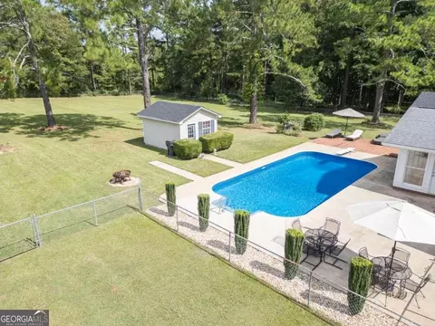 Exterior - 266 Buttrill Rd, Jackson, GA 30233 photo 6 of 25