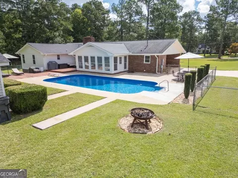 Exterior - 266 Buttrill Rd, Jackson, GA 30233 photo 2 of 25