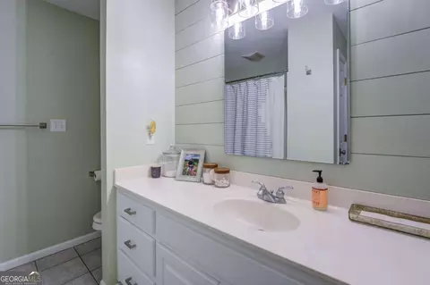 Bath - 266 Buttrill Rd, Jackson, GA 30233 photo 5 of 6