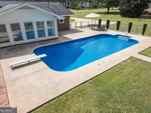 Exterior - 266 Buttrill Rd, Jackson, GA 30233 photo 4 of 25