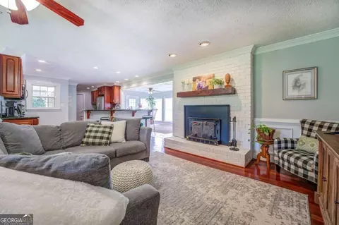 Living - 266 Buttrill Rd, Jackson, GA 30233 photo 1 of 1