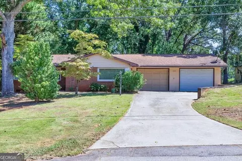 1883 Pine Tree Trl, Gainesville, GA 30501