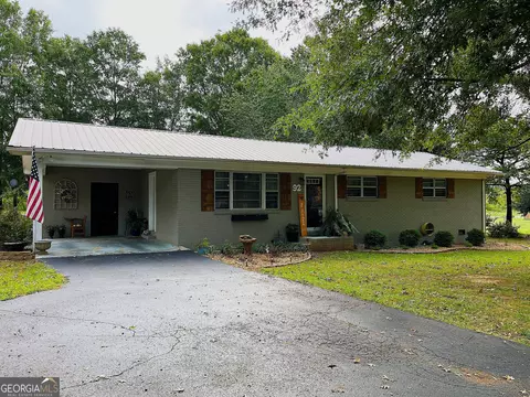 92 Goodwin Dr, Summerville, GA 30747