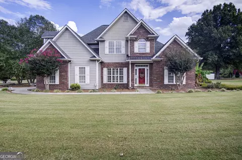 612 Shenandoah Dr NE, Calhoun, GA 30701