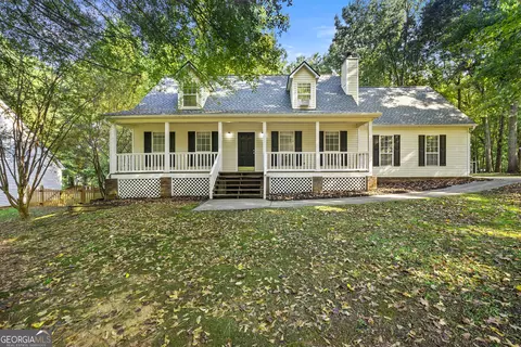 92 Nanette Dr, Newnan, GA 30265