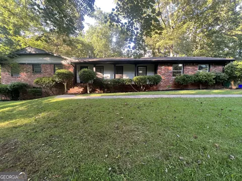 4400 E Durham Cir, Stone Mountain, GA 30083