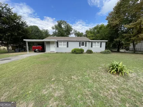 139 Edmondson Cir, Cochran, GA 31014