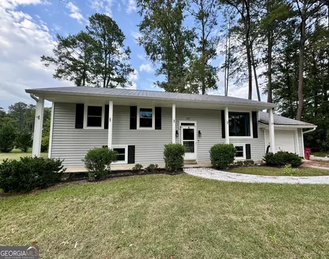 1279 Timberlane Dr, Macon, GA 31210