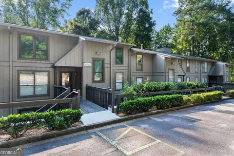 2211 Cumberland Ct SE, Smyrna, GA 30080