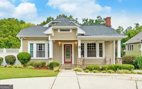 739 E Tugalo St, Toccoa, GA 30577