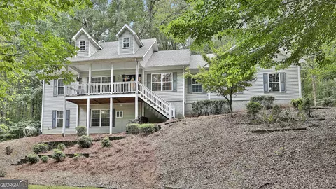 240 Greenfield Cir, Fayetteville, GA 30215