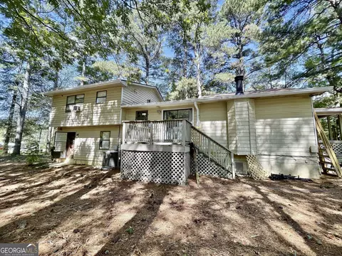 386 Karen Ct, Lawrenceville, GA 30046