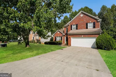 280 Lazy Willow Ln, Lawrenceville, GA 30044