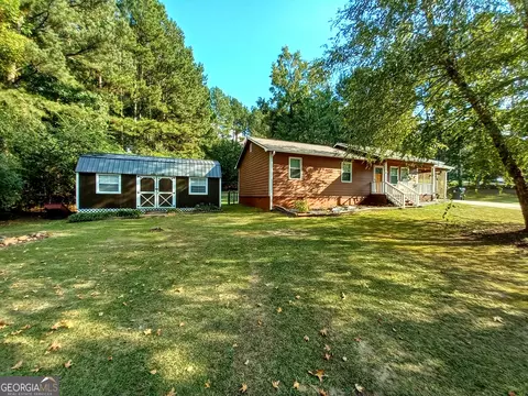 88 Parkway Cir, Villa Rica, GA 30180