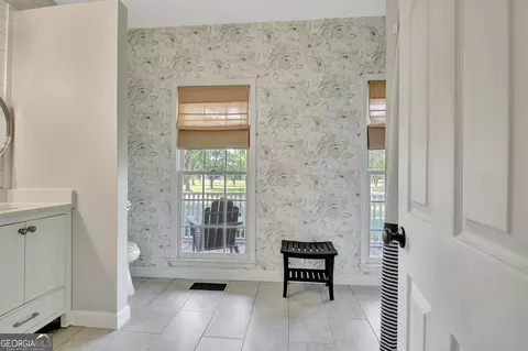 Bath - 600 Bethany Rd, Williamson, GA 30292 photo 2 of 8