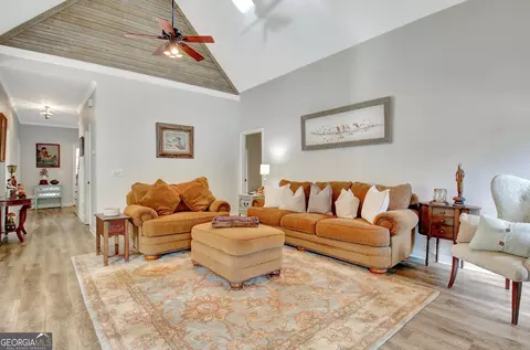 Entry Way - 600 Bethany Rd, Williamson, GA 30292 photo 6 of 17