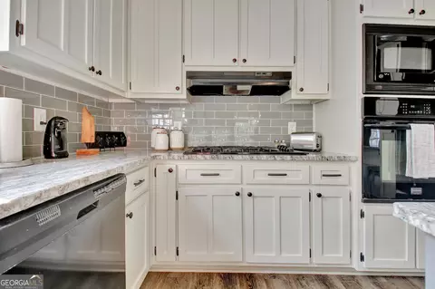 Kitchen - 600 Bethany Rd, Williamson, GA 30292 photo 5 of 12