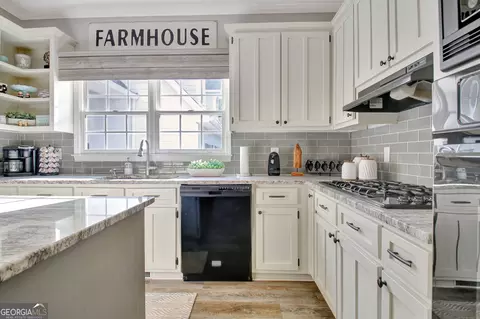 Kitchen - 600 Bethany Rd, Williamson, GA 30292 photo 7 of 12