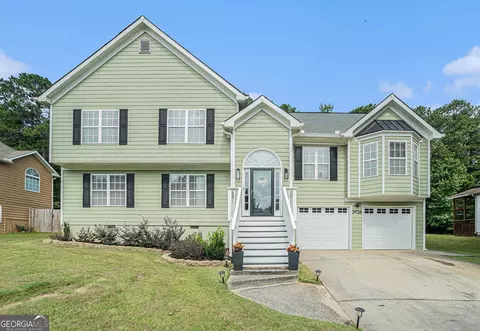 3926 Garrett Springs Dr, Powder Springs, GA 30127