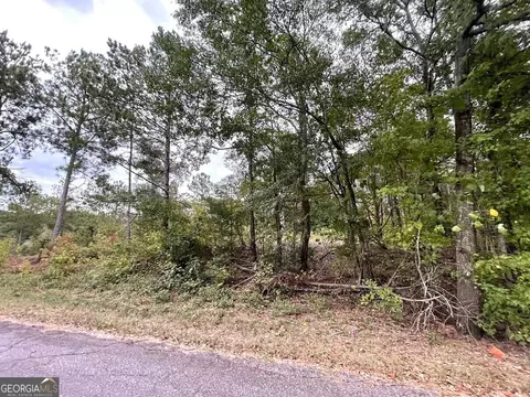 384 Cherokee Dr, Bowman, GA 30624 photo 2