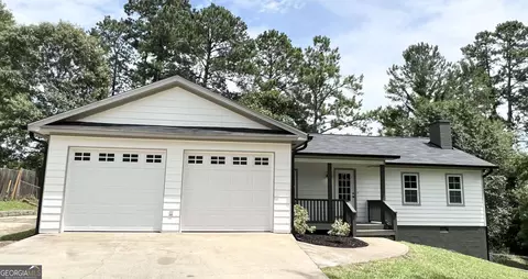 220 Big Bear Ct, Chattahoochee Hills, GA 30268