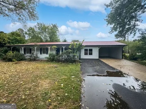 177 Honeysuckle Dr SW, Adairsville, GA 30103