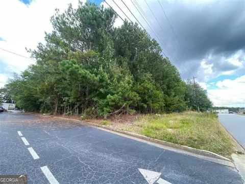 1026 E Freeway Dr SE, Conyers, GA 30094 photo 6