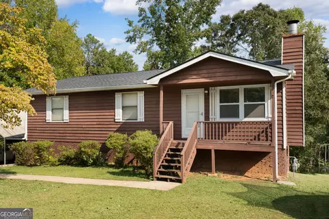 7647 Cheviot Dr, Winston, GA 30187