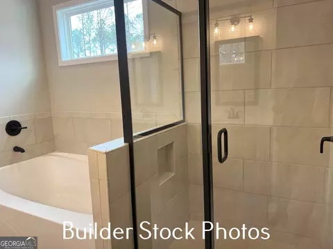Bath - 533 Silver Dollar Rd, Barnesville, GA 30204 photo 5 of 12