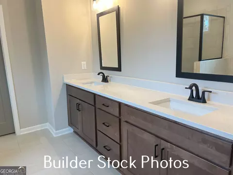 Bath - 533 Silver Dollar Rd, Barnesville, GA 30204 photo 7 of 12