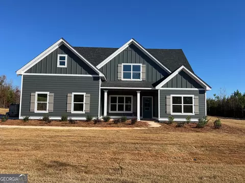 Exterior - 533 Silver Dollar Rd, Barnesville, GA 30204 photo 4 of 7