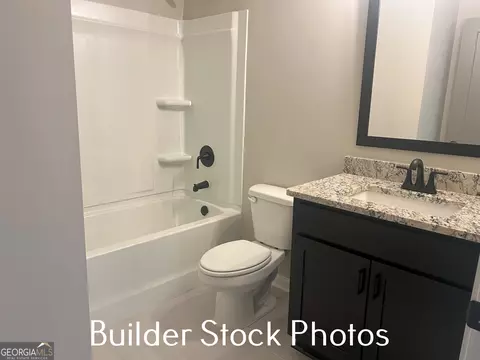 Bath - 533 Silver Dollar Rd, Barnesville, GA 30204 photo 9 of 12