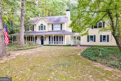 25 Woodmoor Dr, Newnan, GA 30263