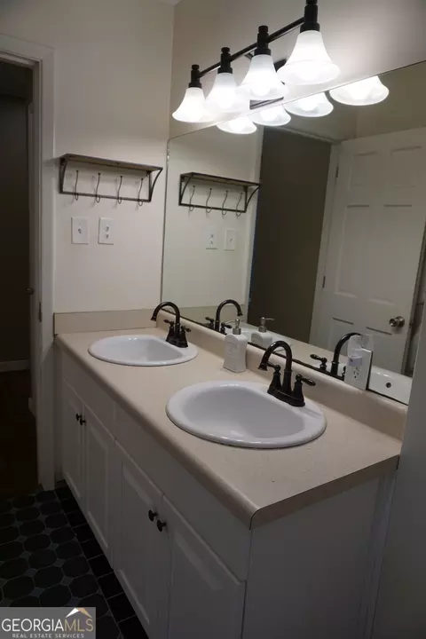 222 Poplar Cir, Lagrange, GA 30241 photo 16