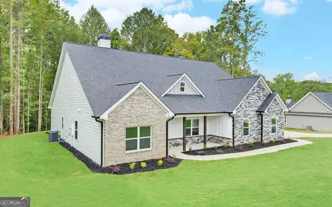 91 Ayers Creek Dr, Toccoa, GA 30577 photo 3