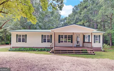 711 Mewborn Rd, Dewy Rose, GA 30634