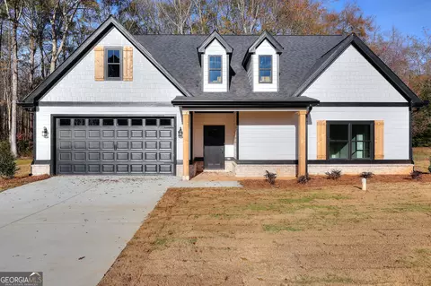 100 Huntington Dr, Lavonia, GA 30553