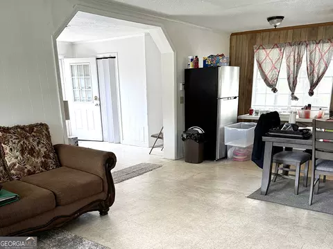 175 Hilton Dr, Lyons, GA 30436 photo 5