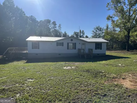 119 Pineland Estates Rd, Cochran, GA 31014
