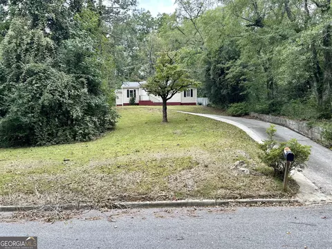 131 Brookwood Cir, Elberton, GA 30635