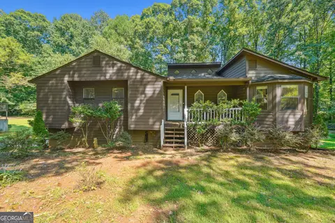 1283 Blazing Rdg W, Lawrenceville, GA 30046