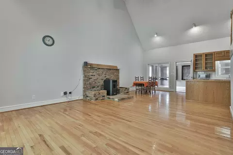225 Glen Echo Dr, Jackson, GA 30233 photo 12