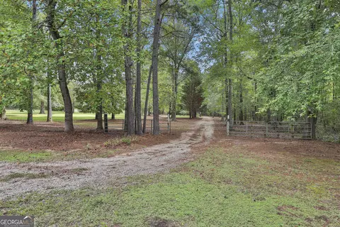 225 Glen Echo Dr, Jackson, GA 30233 photo 55