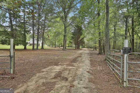 225 Glen Echo Dr, Jackson, GA 30233 photo 56