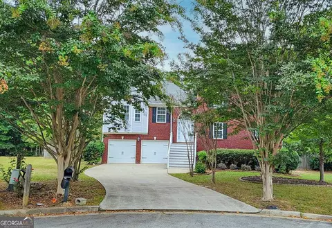 151 Collins Run Ln, Dallas, GA 30157