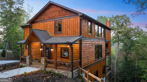 340 Hope Dr, Blue Ridge, GA 30513